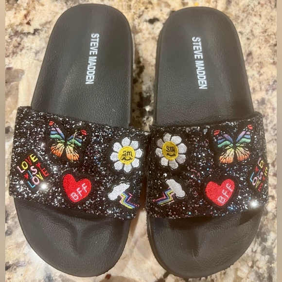 Steve Madden girls beaded slides sz 2 - Picture 1 of 5